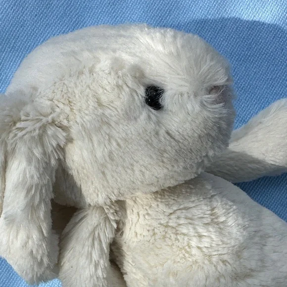 Jellycat Medium Bashful Cream Bunny Plush Toy - Picture 7 of 8